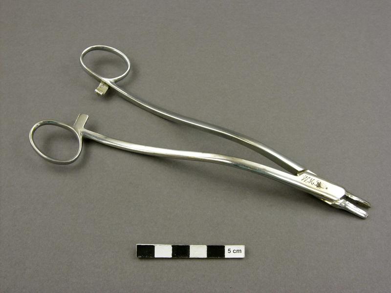 Holder needle holder Sims' needle holder, plierlike with upbent arms