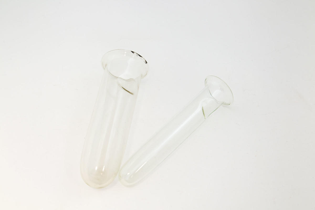 Vaginal dilators Faculty of Medicine, Dentistry and Health Sciences