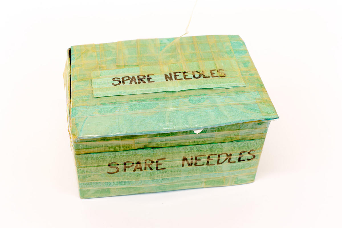 Surgical needles, various types Faculty of Medicine, Dentistry and