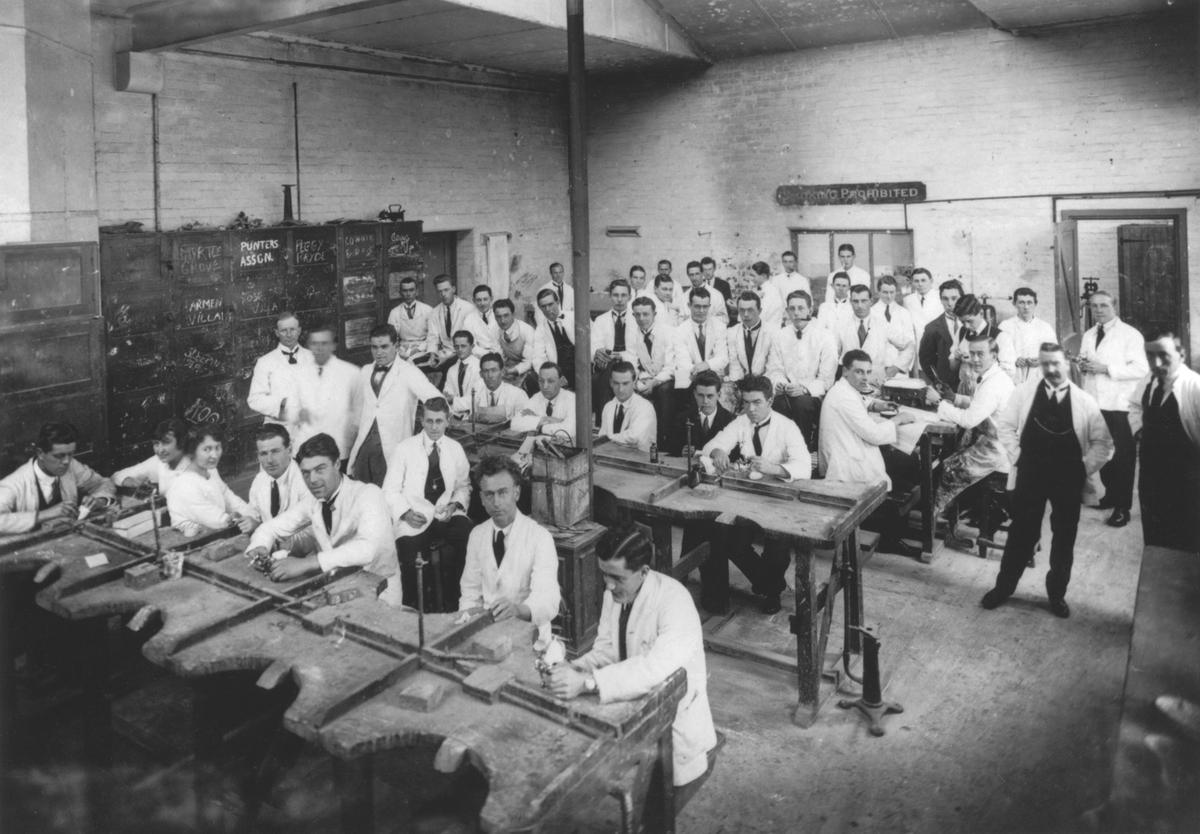 Conservative laboratory, Melbourne Dental Hospital Faculty of