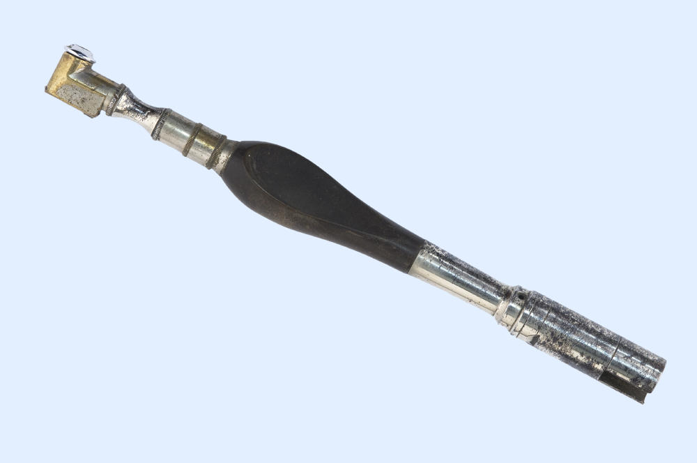 Right angle handpiece Faculty of Medicine, Dentistry and Health Sciences Museums at The