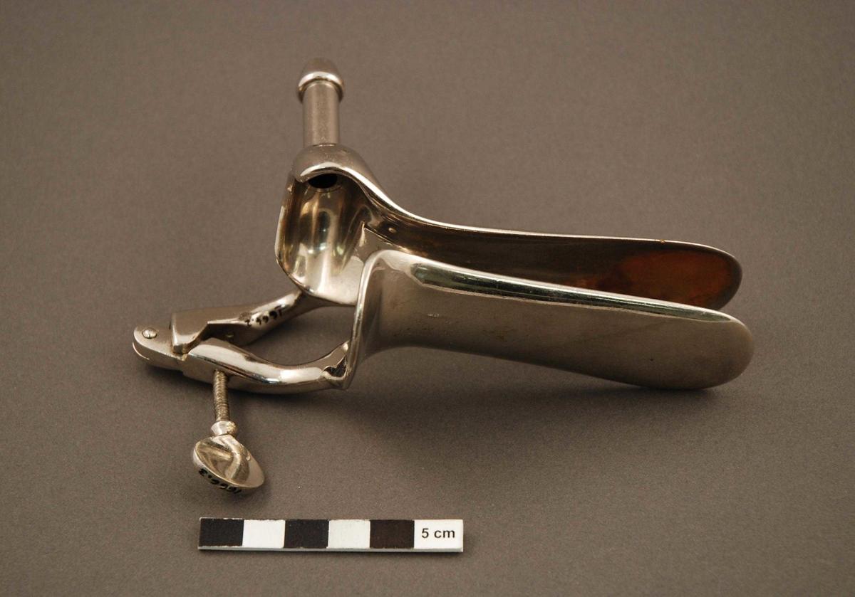 Speculum Vaucaire's Irrigation vaginal speculum Faculty of Medicine, Dentistry and Health